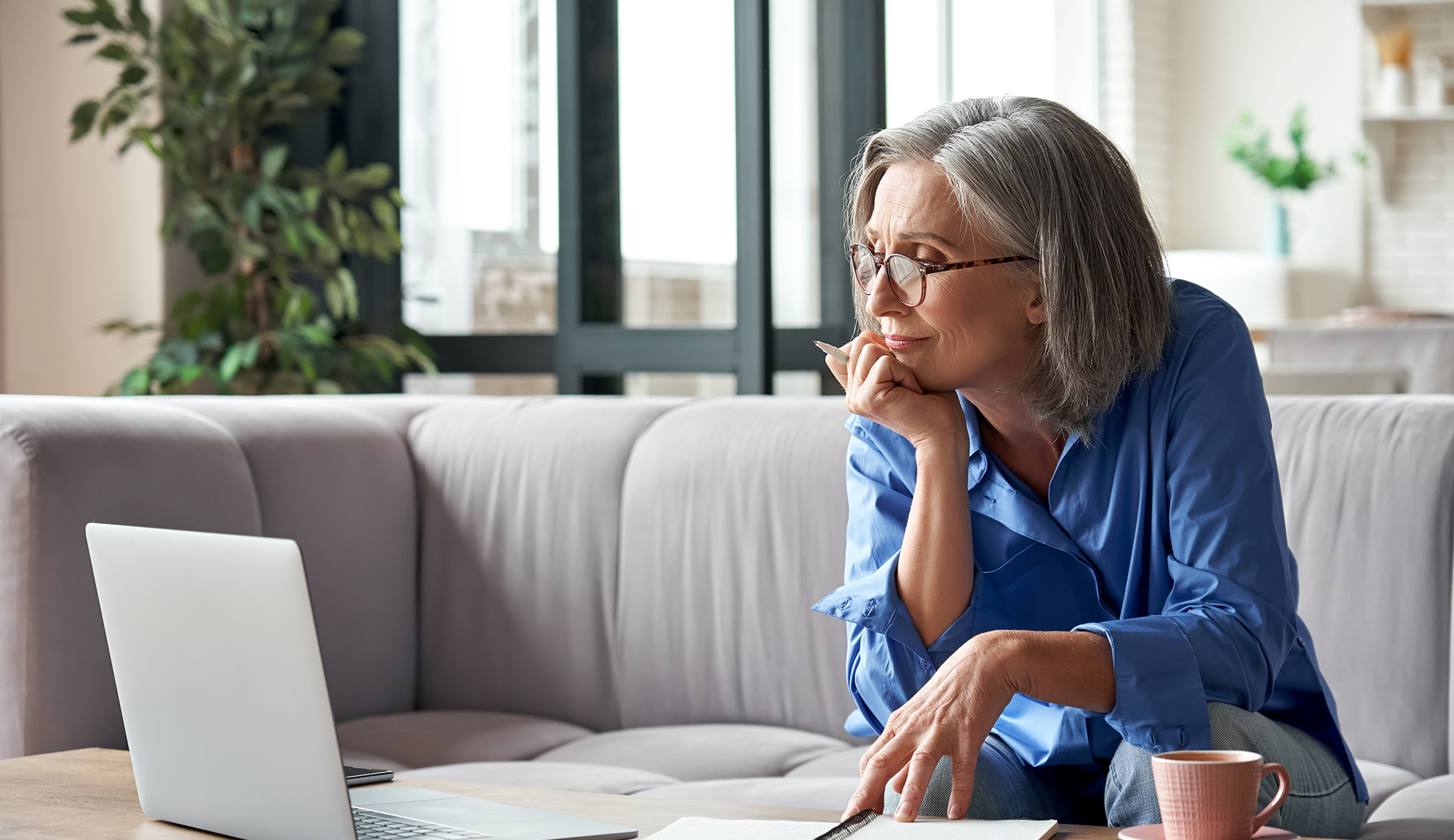 Pensions experts say a minimum of £10,900 a year needed to retire Banner Photo